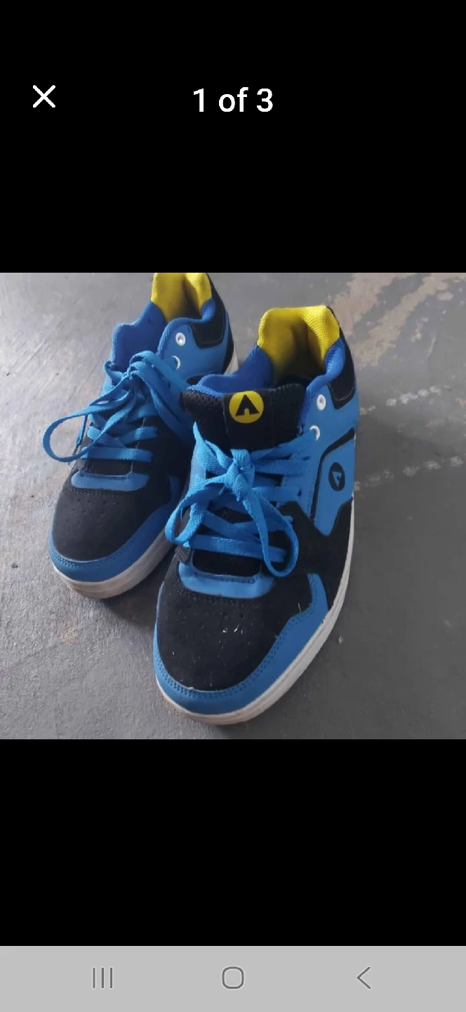 Airwalk Blue/Black Sneakers - Size 8.5 - photo 3