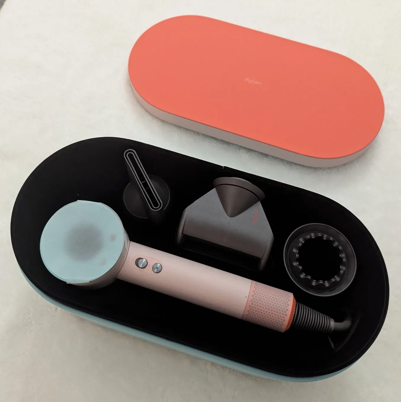 Dyson Supersonic Hair Dryer - Ceramic Pop Limited Edition image indicator(4)