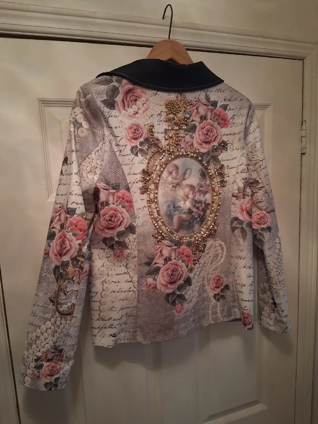 Women's tricotto floral blazer image indicator(2)