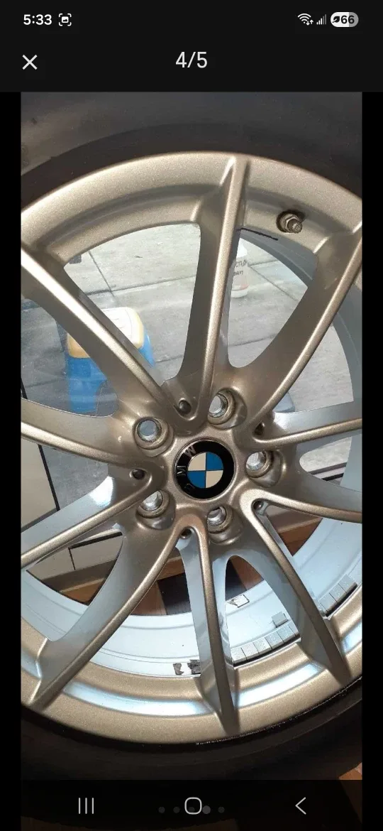 BMW Alloy Wheels with Pirelli Sottozero Winter Tires image indicator(3)