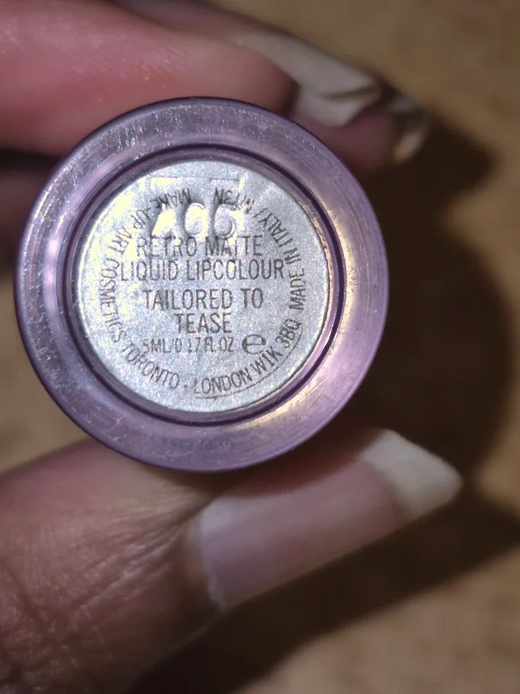 MAC Retro Matte Liquid Lipcolour - Tailored to Tease image indicator(2)