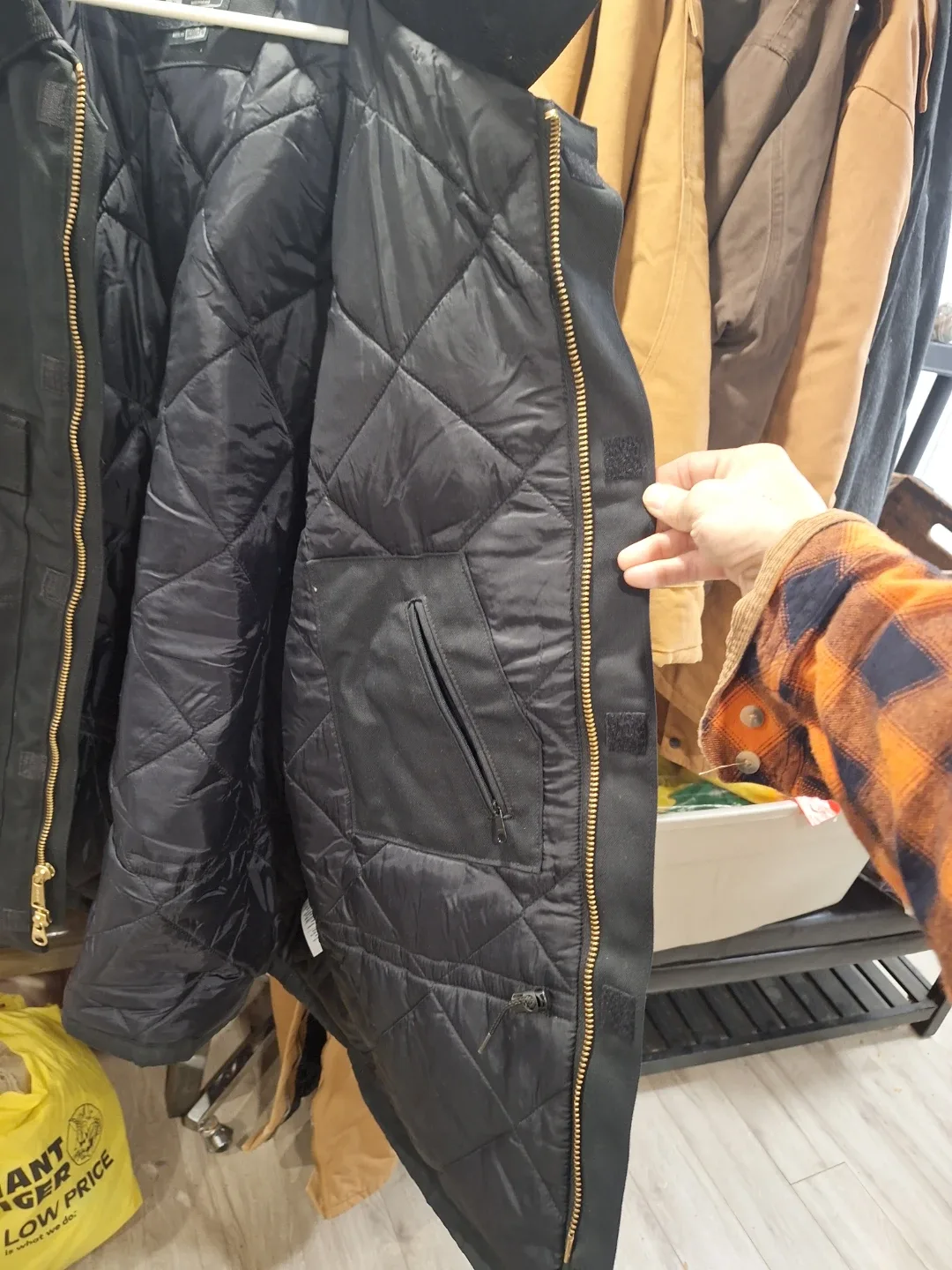 Carhartt Black Jacket image indicator(2)