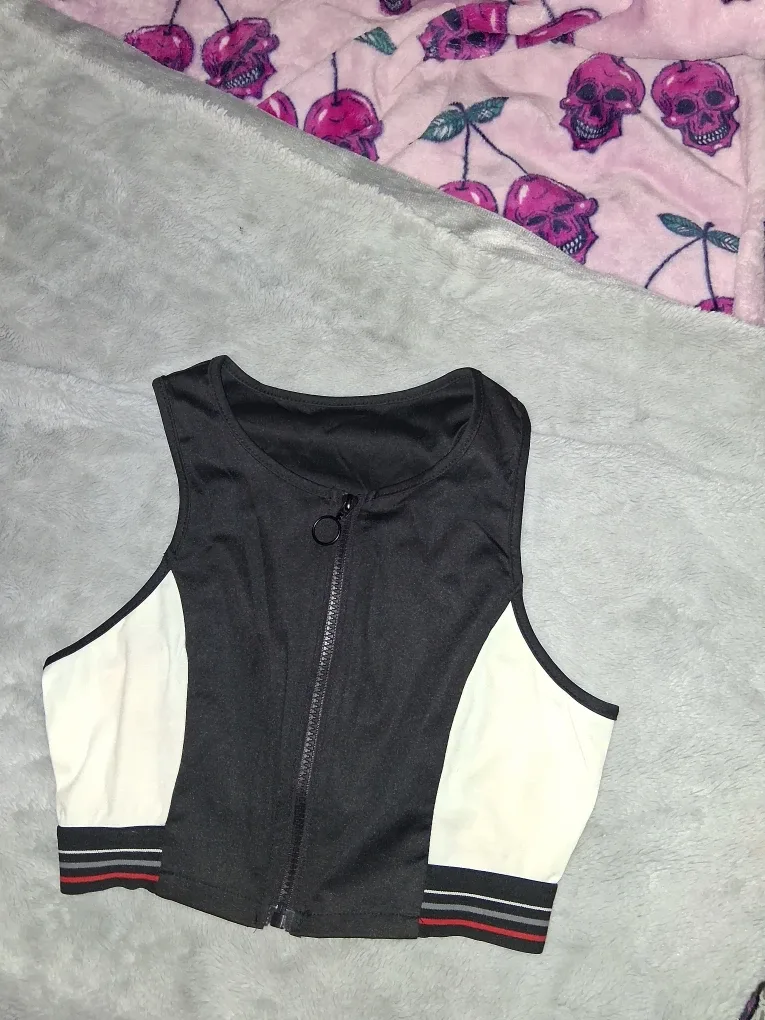 Black & White Sleeveless Zipper Top