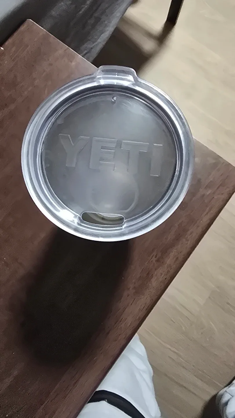 🥕  yeti tumbler silver image indicator(2)