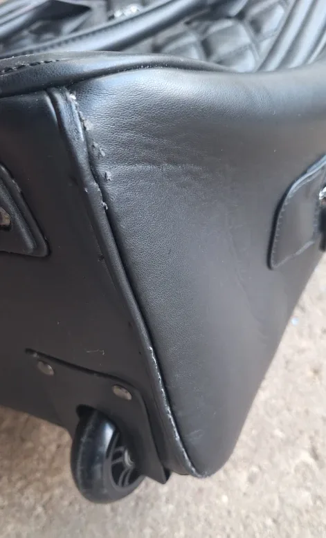 Black Rolling Carry-On Bag suitcase image indicator(3)