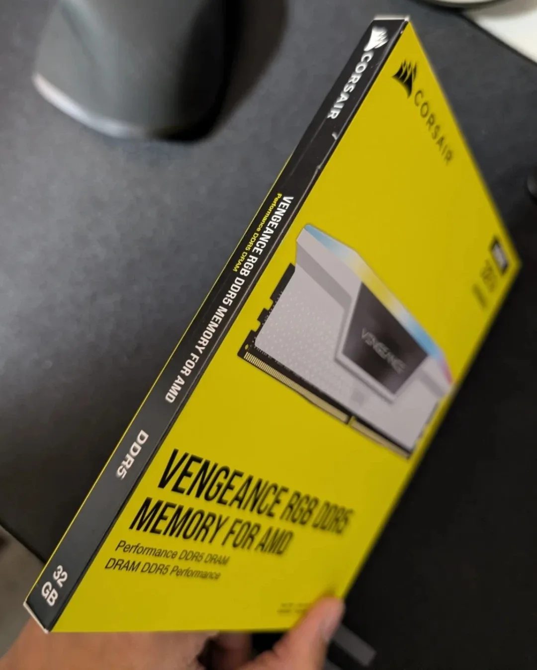 Corsair Vengeance RGB DDR5 32GB RAM - New image indicator(3)