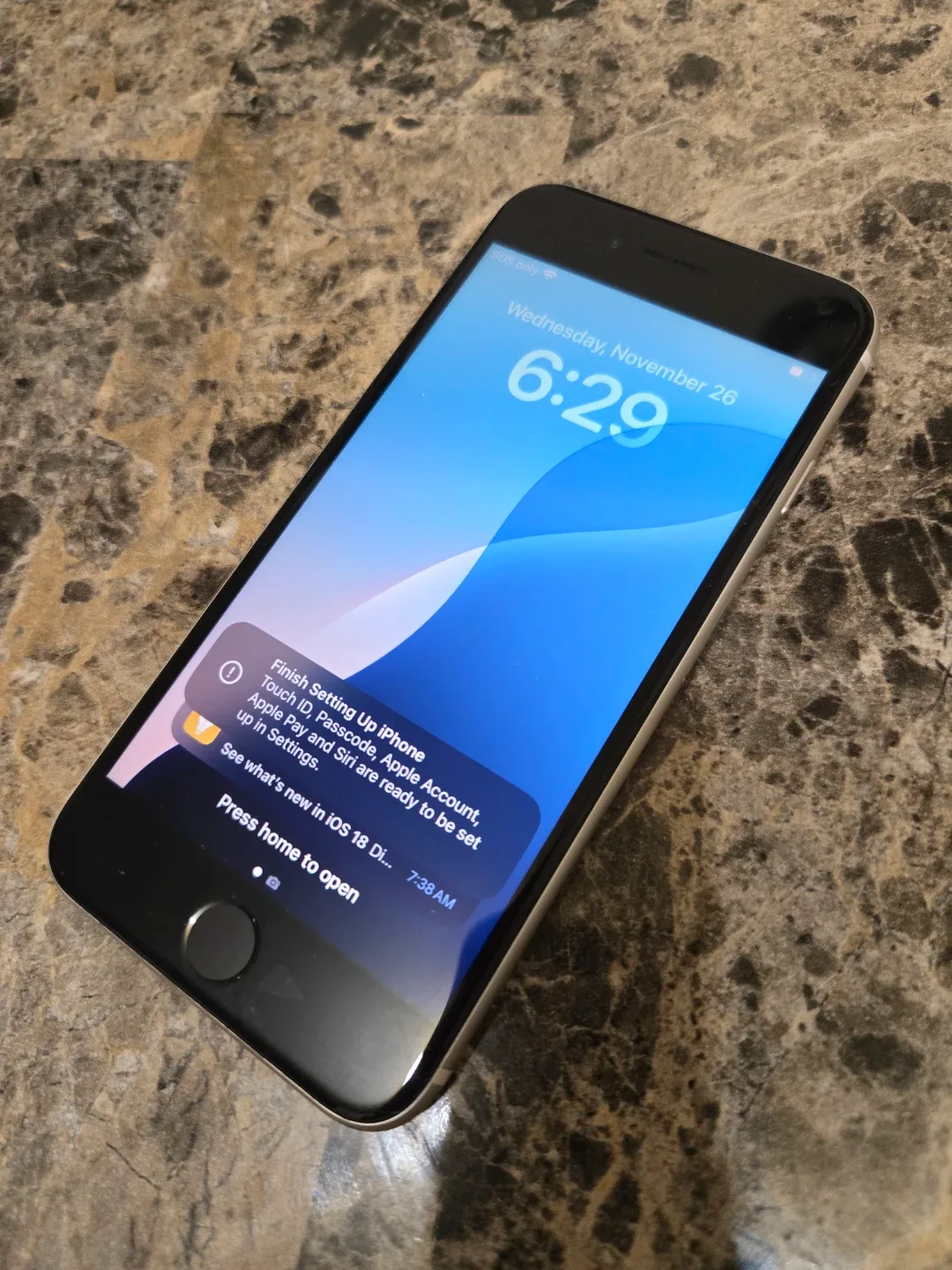 Apple iPhone SE 3 (Starlight)