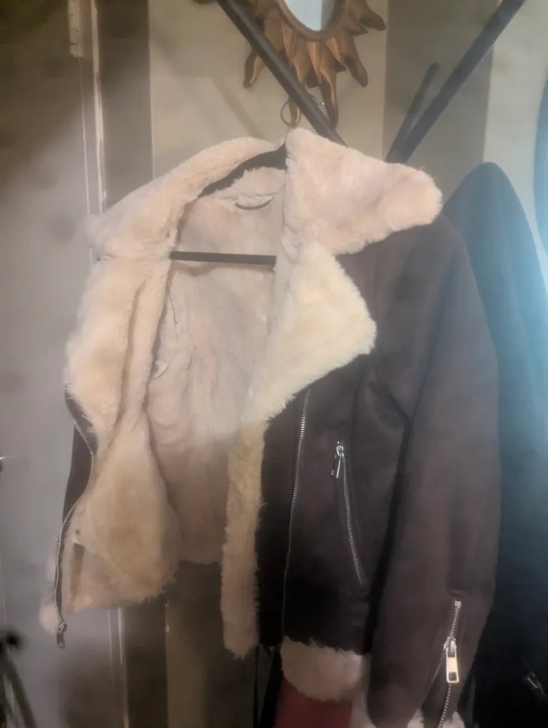 Banana Republic XS/TP Brown Faux Shearling Jacket image indicator(3)