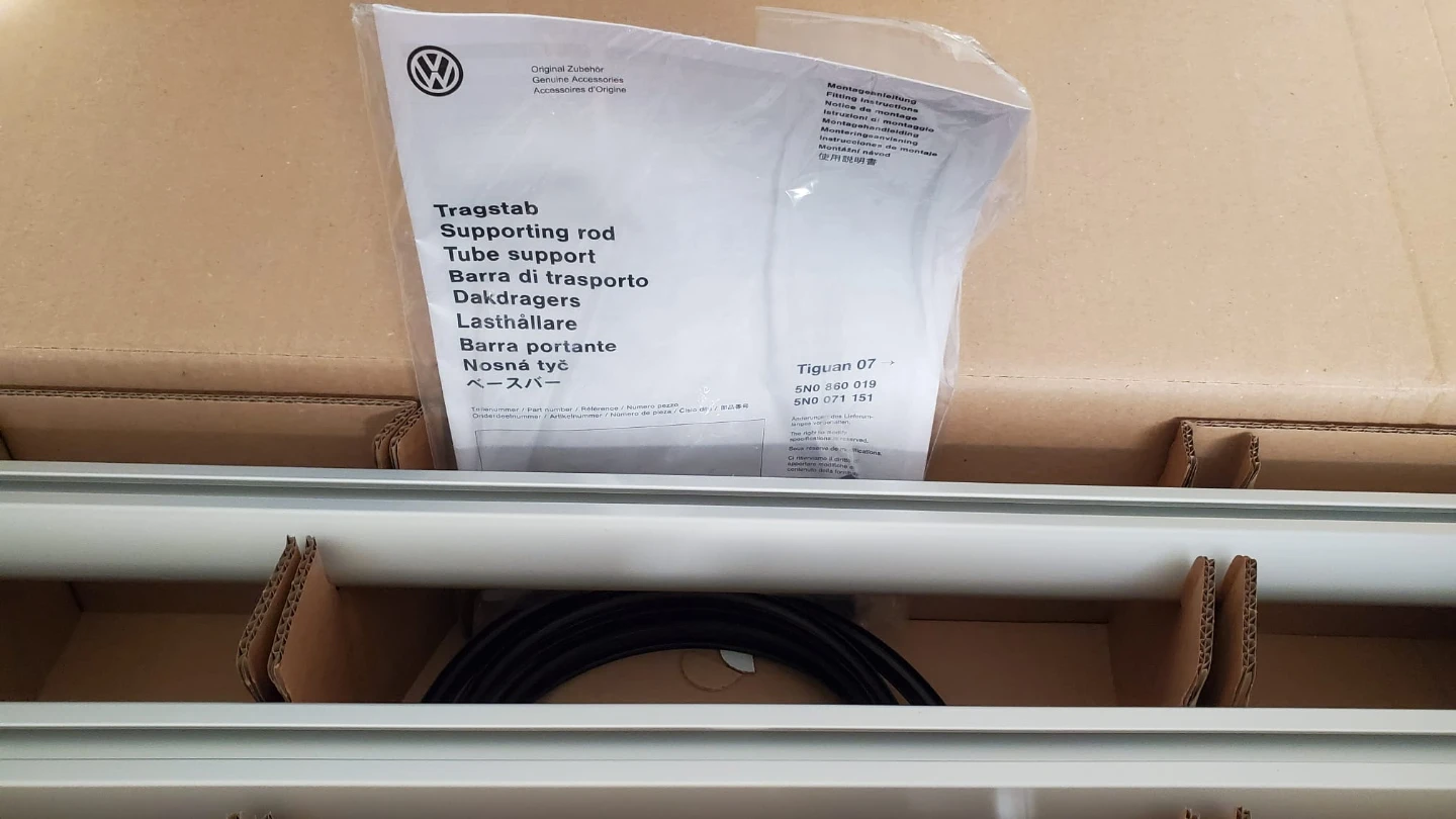 Volkswagen 2007 - 2018 Tiguan Genuine Accessory Roof Rack - photo 3