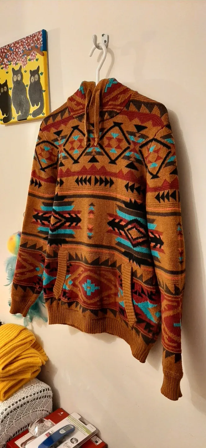 American Eagle Aztec Hoodie - Size S image indicator(4)