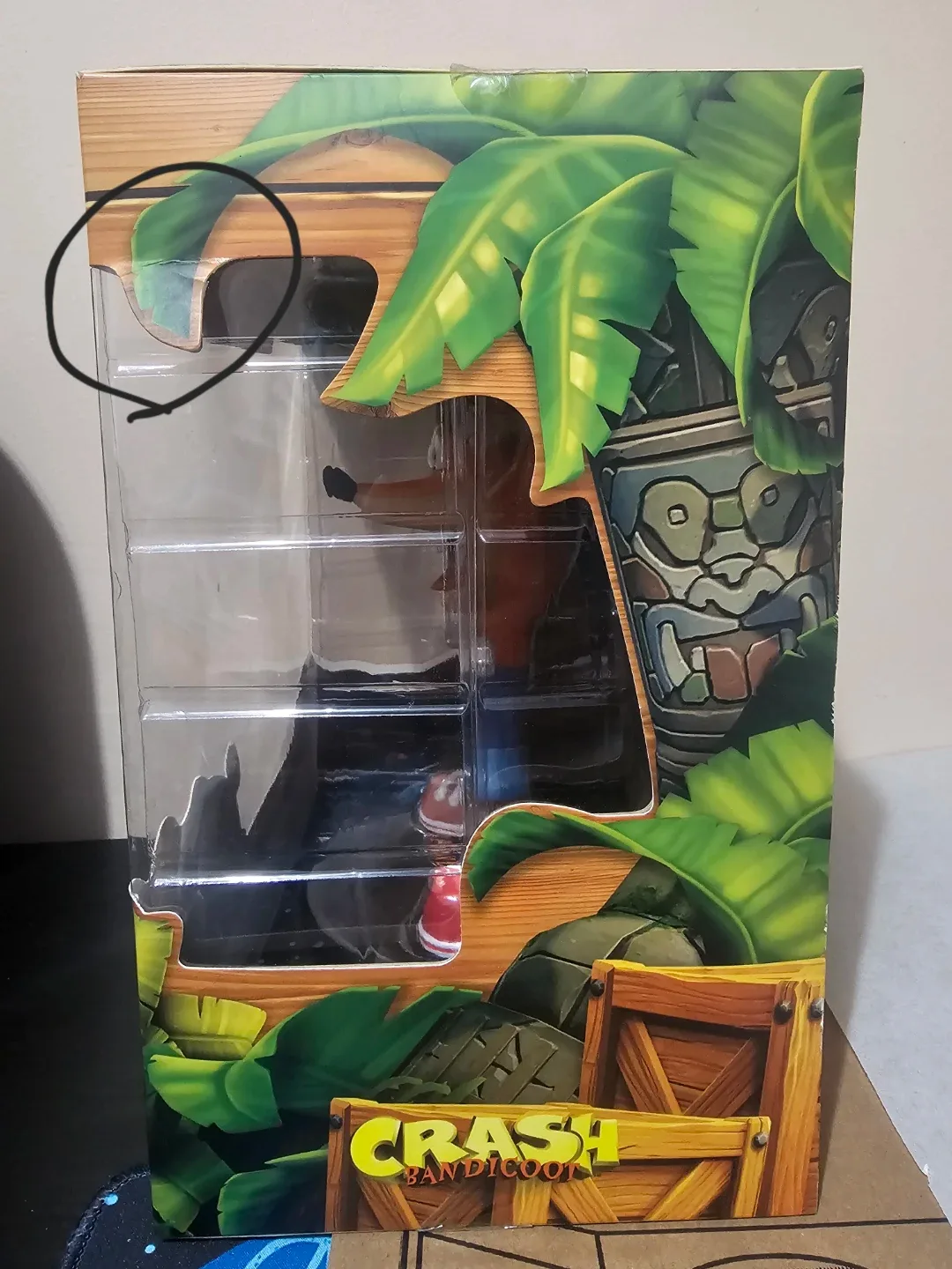 Crash Bandicoot 9" PVC Painted Statue by First 4 Figures image indicator(4)