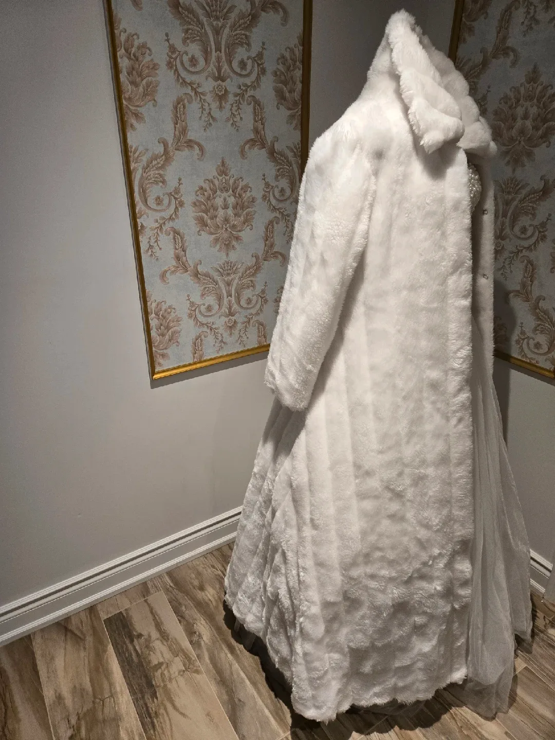 White Synthetic Faux Fur Coat & Dress image indicator(6)