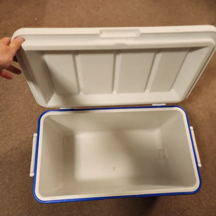 Coleman 48 Quart Chest Cooler image indicator(5)