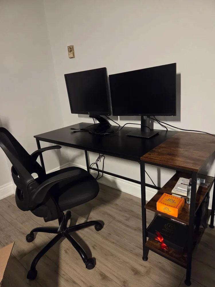 Desk with Shelves and Office Chair image indicator(2)