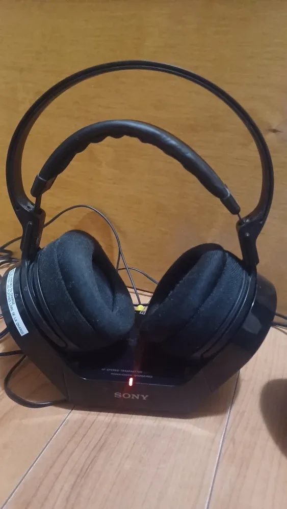 Sony RF Stereo Transmitter TMR-RF925R Headphones image indicator(6)