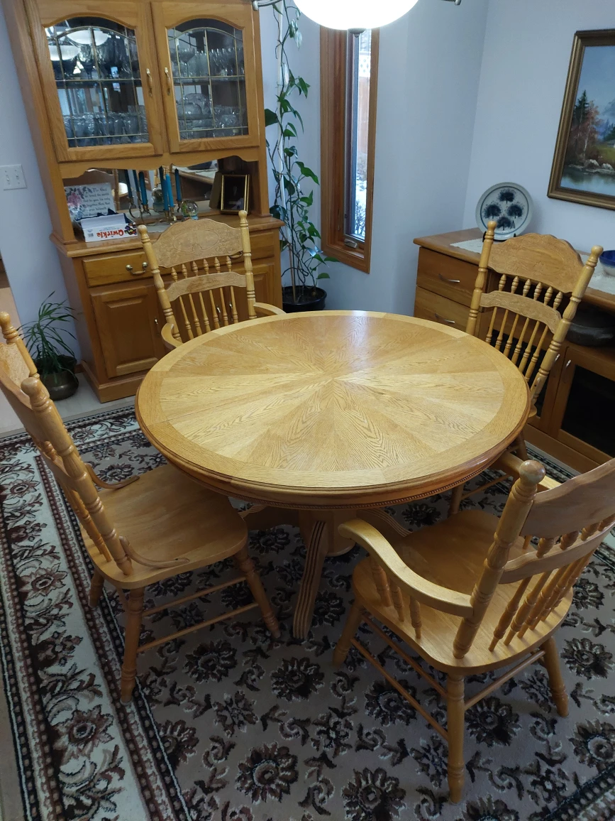 Pending Oak Dining Table with 6 Chairs - photo 3