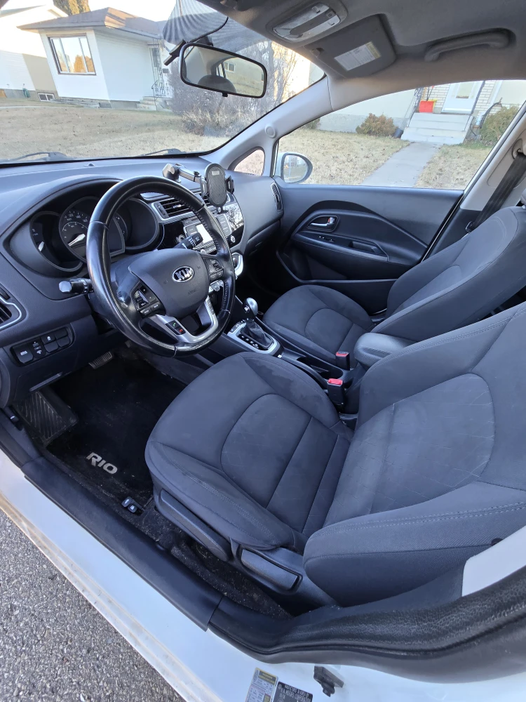 Kia Rio EX Sedan - White - photo 4