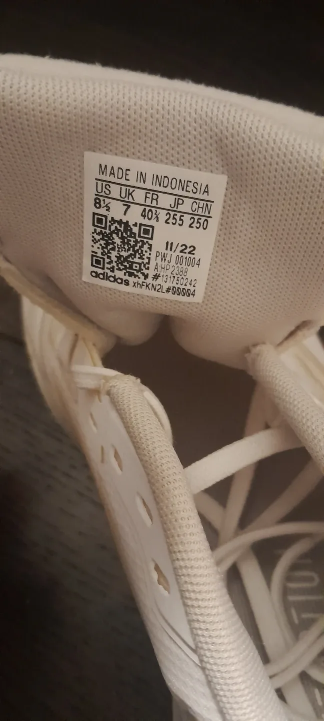 Adidas Lightmotion 2.0 White Shoes image indicator(3)