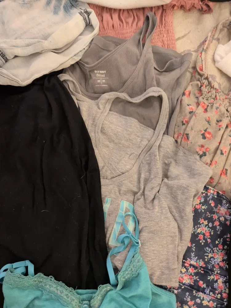 Mixed Clothing Lot - Various Brands & Sizes image indicator(4)