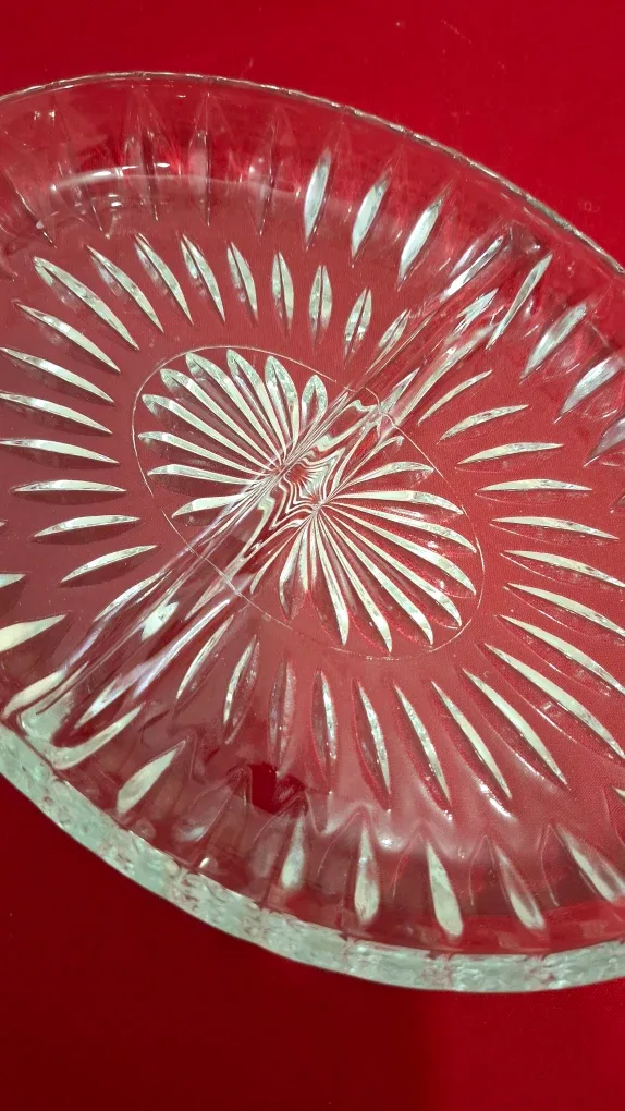 Glass Serving Dish with Silver-plated Holder image indicator(4)