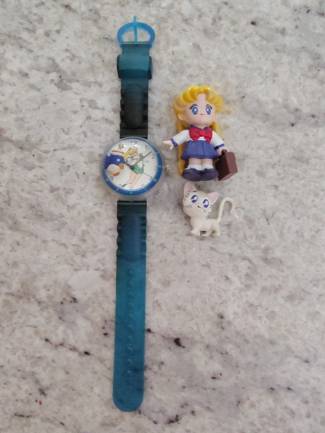 Rare Vintage Sailor Moon Watch + Figurines image indicator(5)