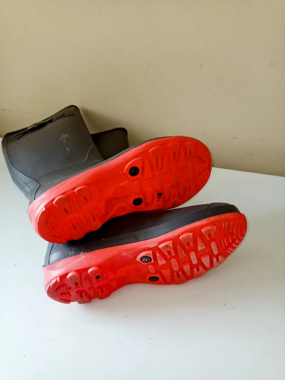 Worn1x Kamik Womens Jennifer Charcoal Gray Rainboots Size 6 image indicator(4)