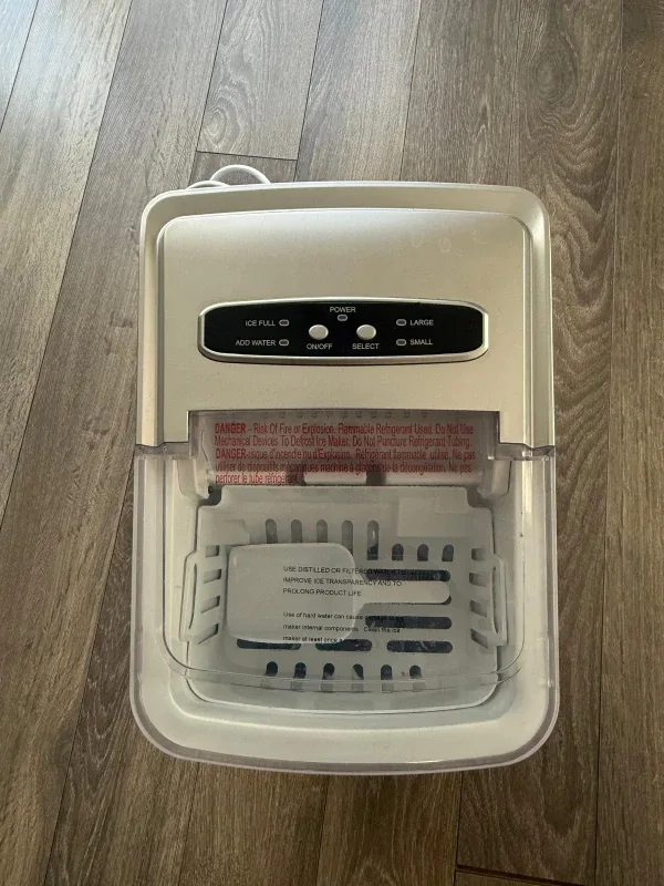 Insignia Portable Ice Maker - Like New! image indicator(5)