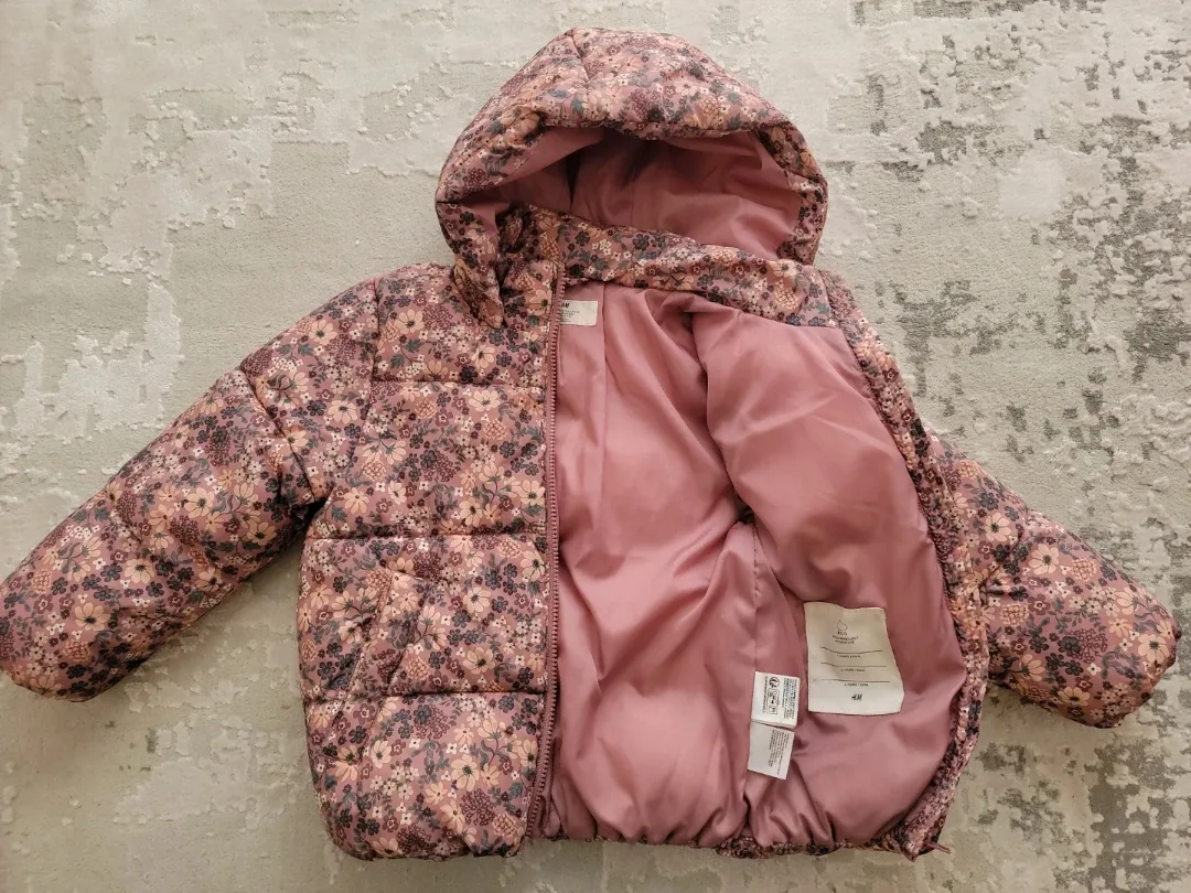 H&M Floral Puffer Jacket, Size 4-6Y image indicator(3)