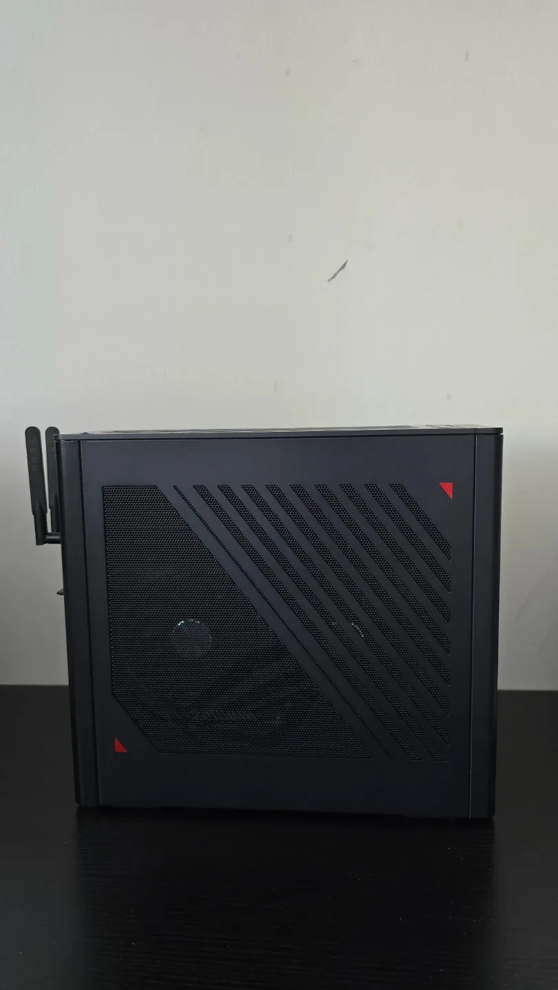 ASUS ROG G22CH Gaming PC image indicator(5)