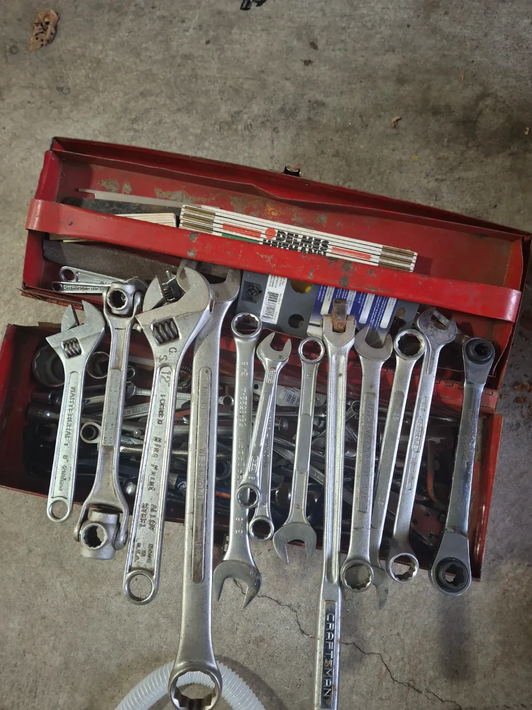 Craftsman Wrench Set with Red Toolbox