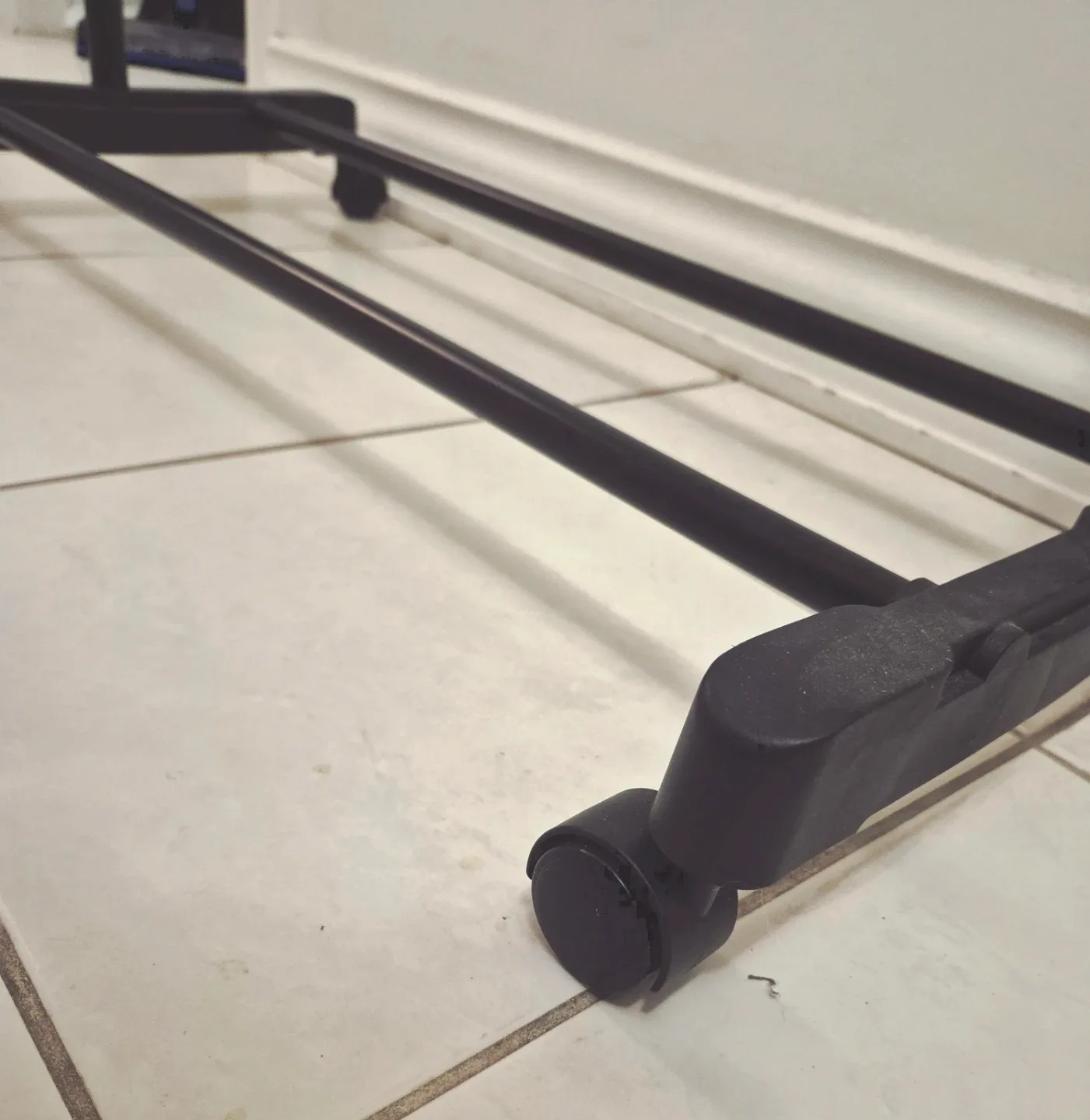 Adjustable Clothes Rack image indicator(4)