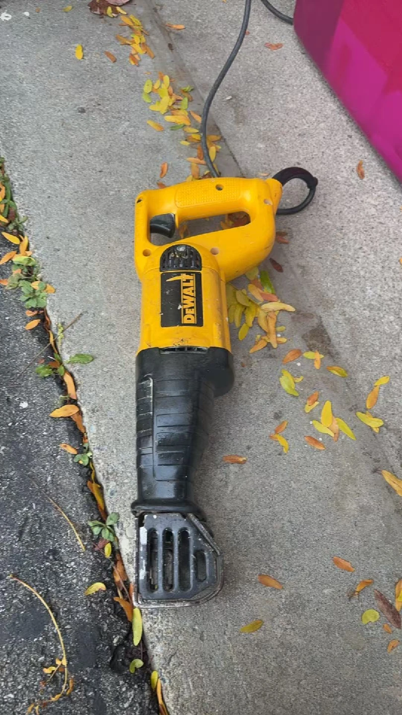 DeWalt Reciprocating Saw - Yellow - photo 2