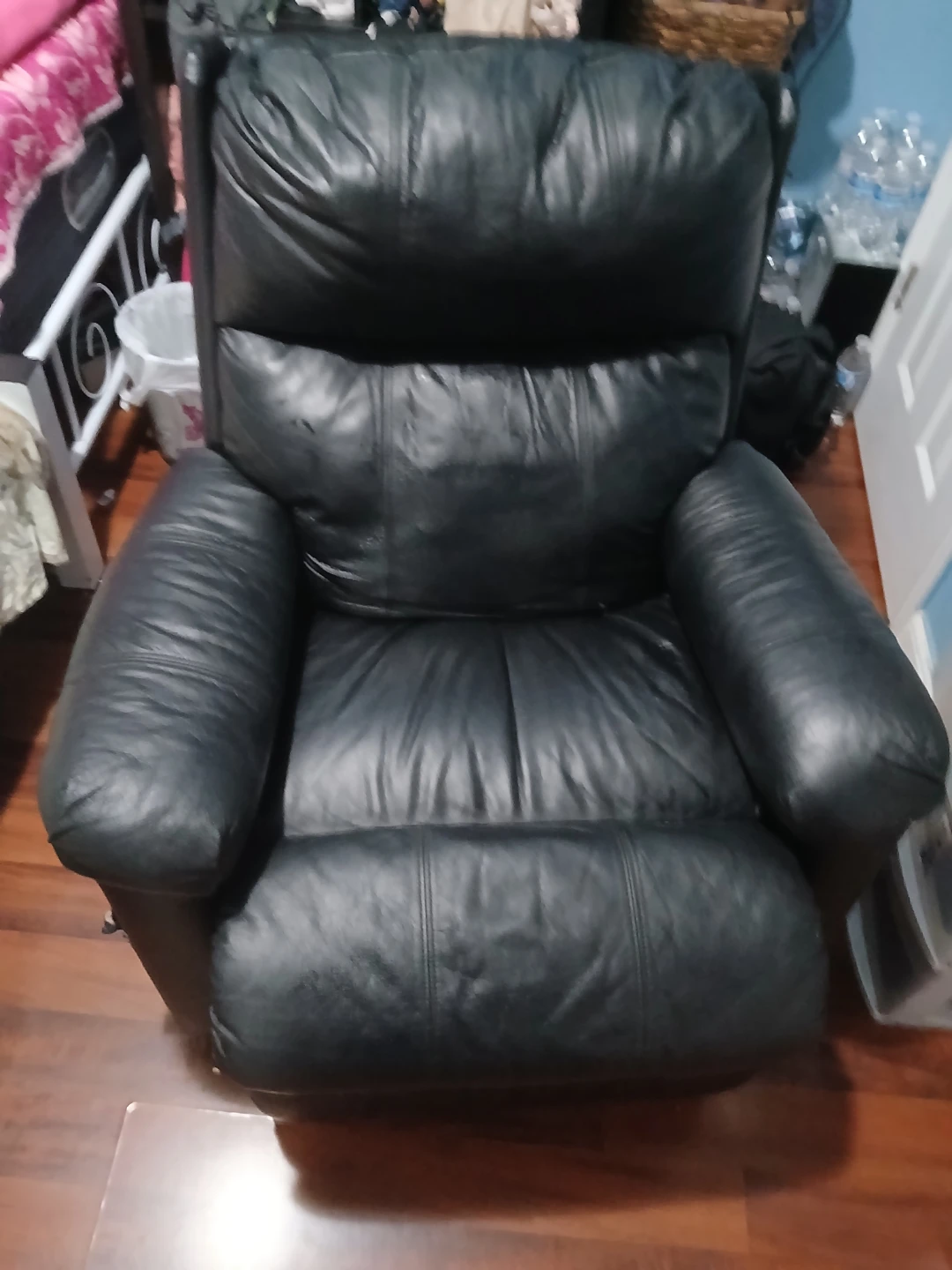 Black Leather Recliner Chair - photo 2