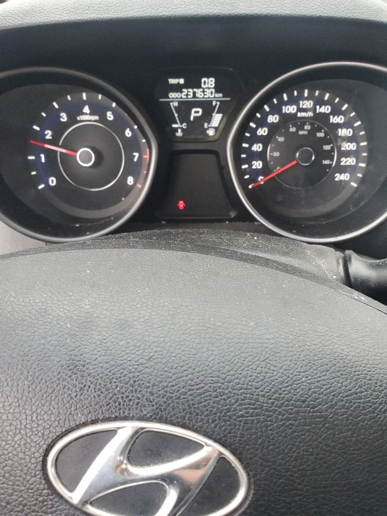 Hyundai Elantra - Blue Sedan