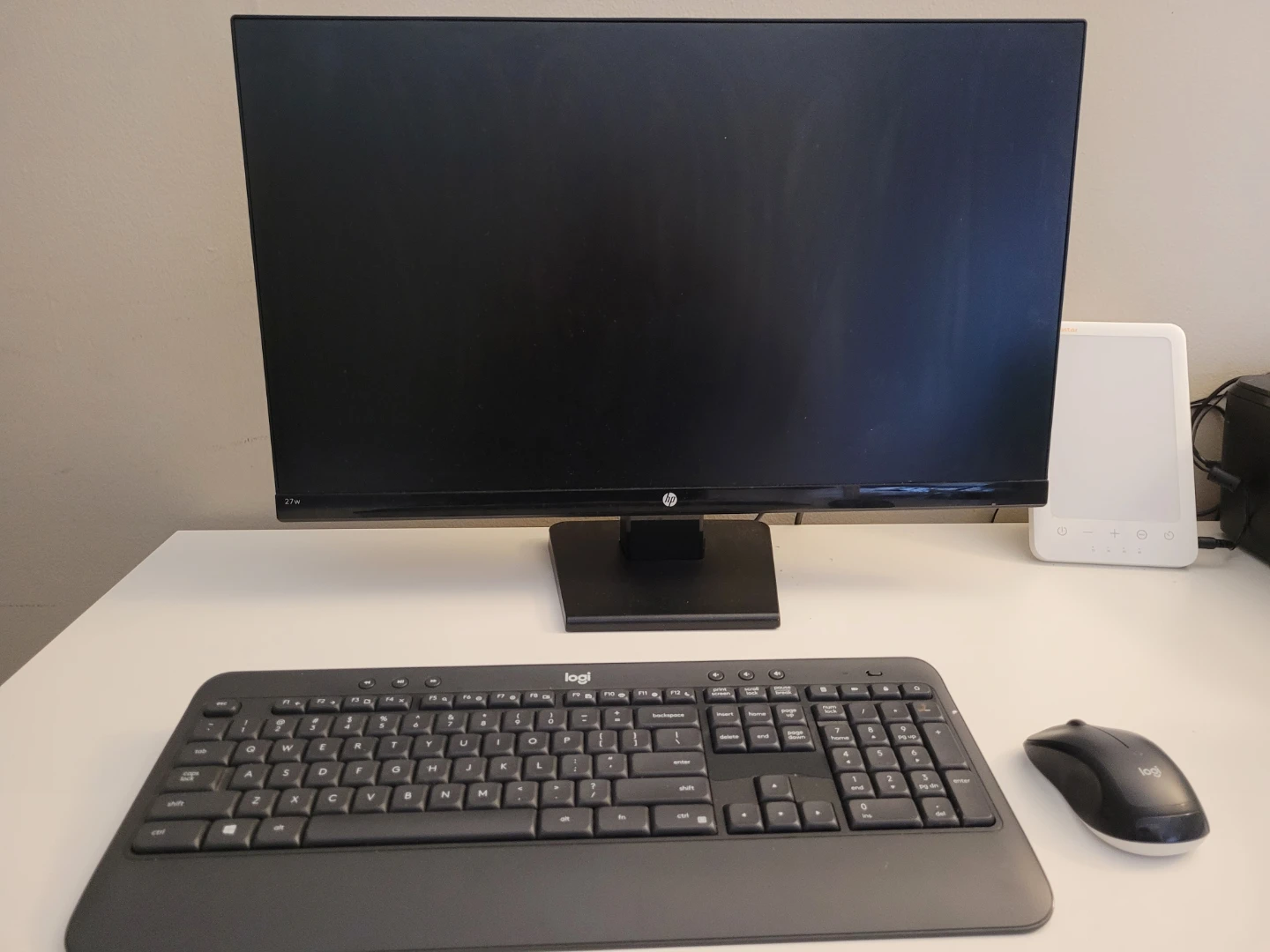 Wireless Logitech keyboard