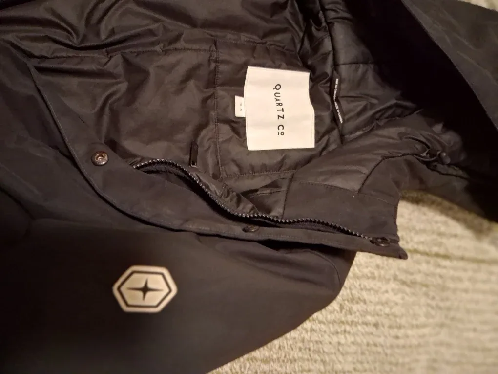 Quartz Co. Black Winter Jacket - Size XL image indicator(3)