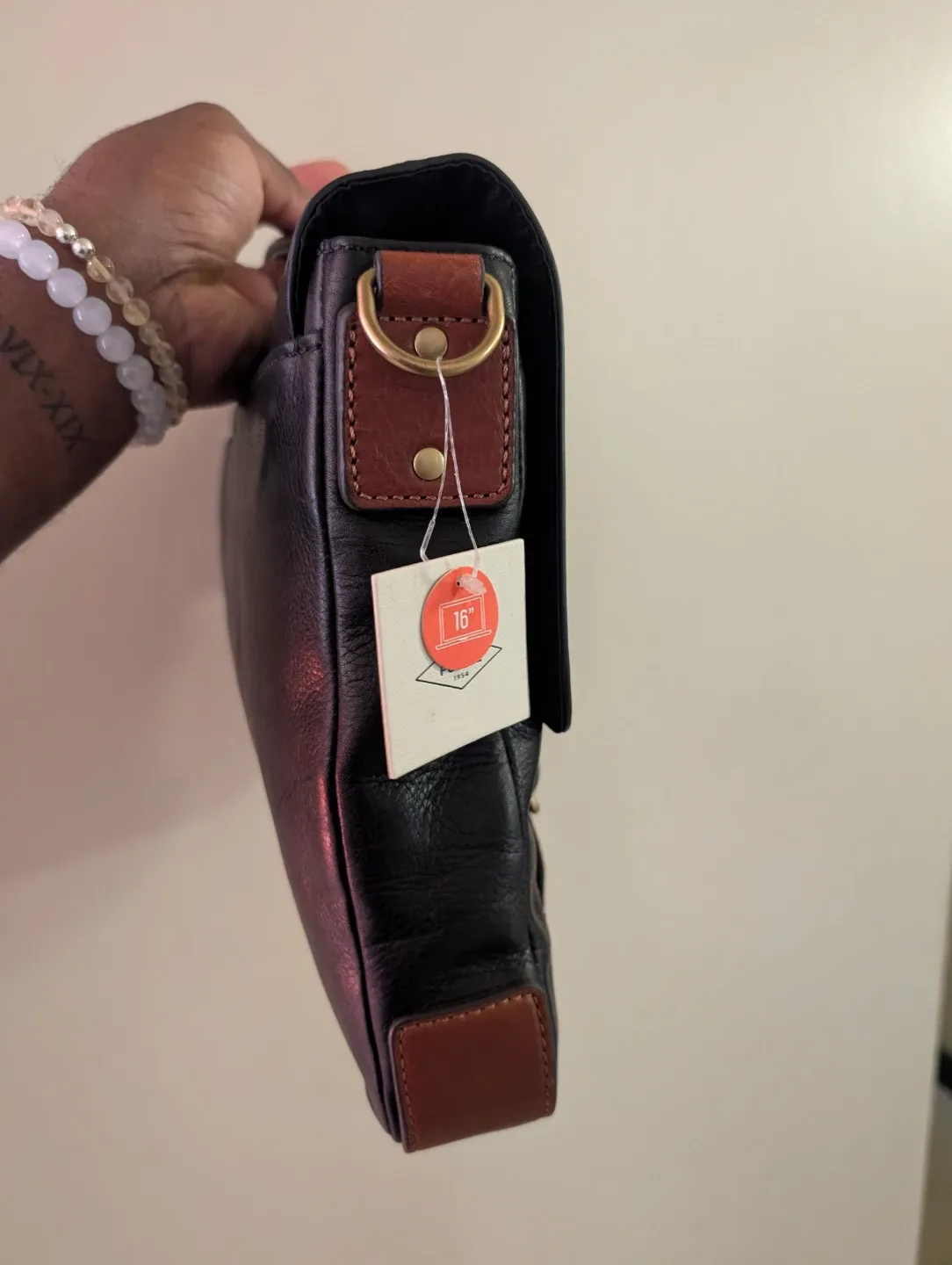 Fossil Defender Portfolio Black Leather Bag image indicator(4)