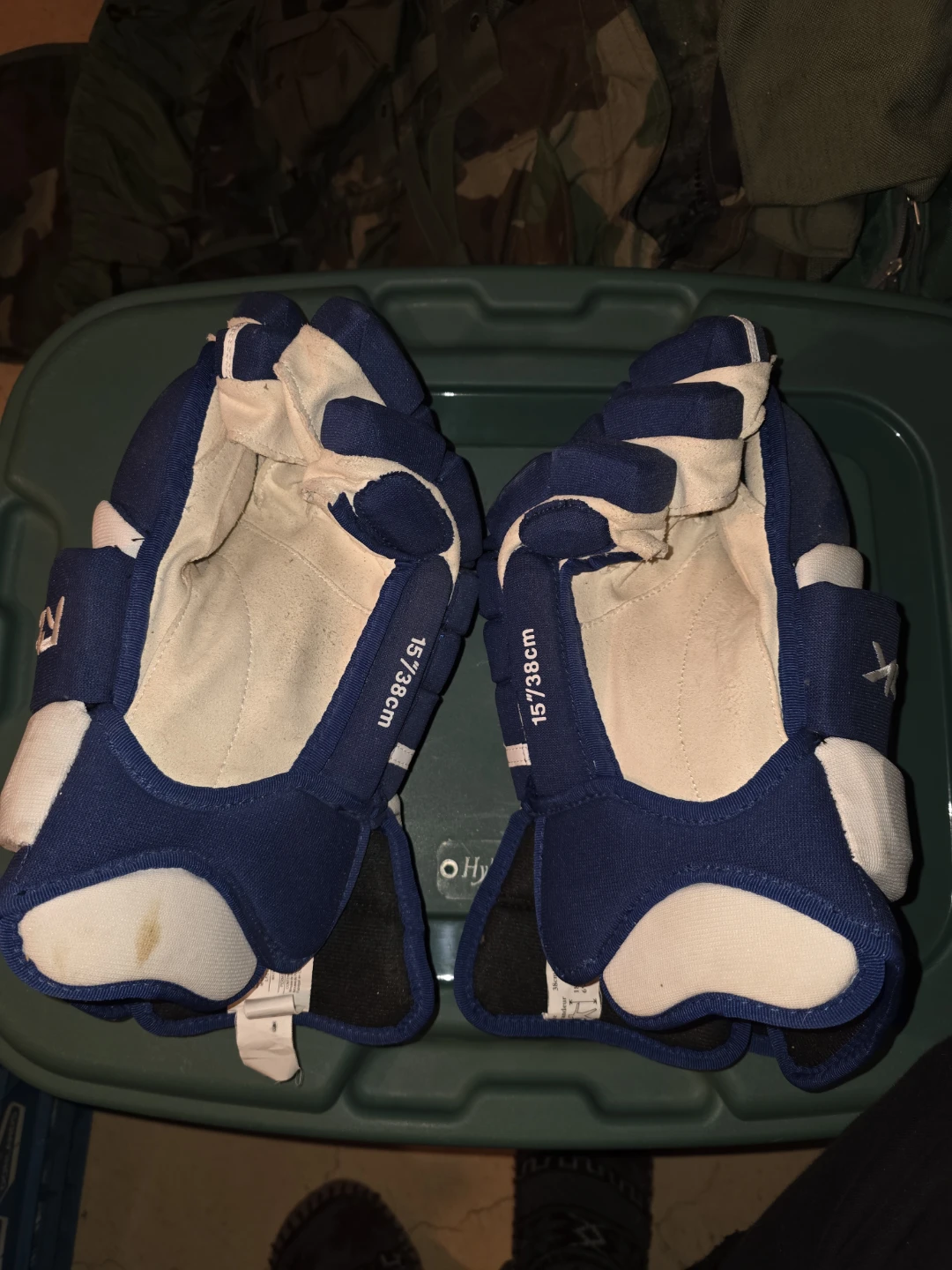 Hockey gloves - photo 2