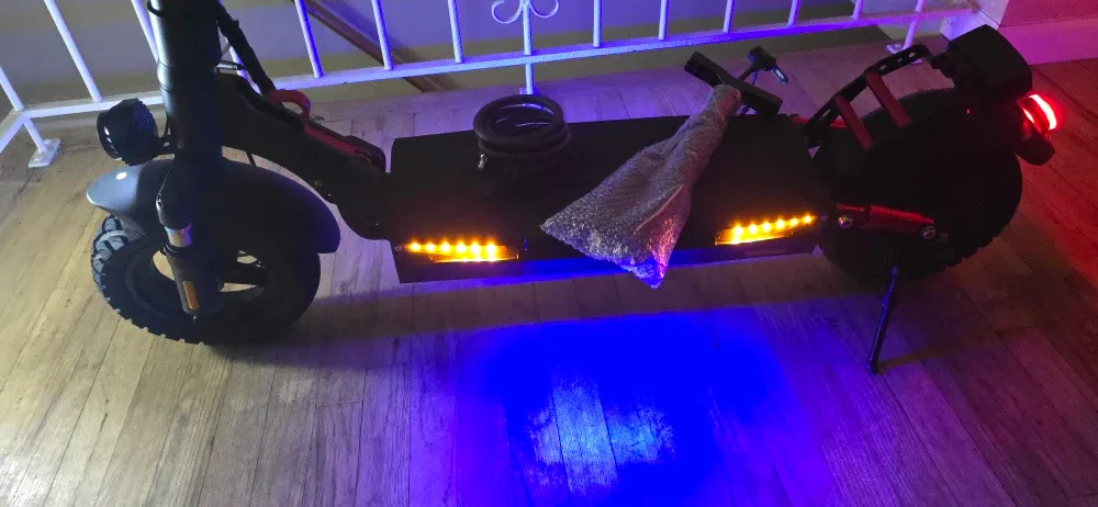 Engwe Y600 Electric Scooter - Like New! image indicator(7)