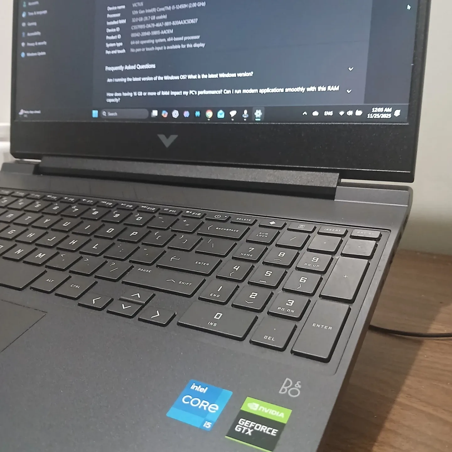 HP Victus Gaming Laptop image indicator(4)