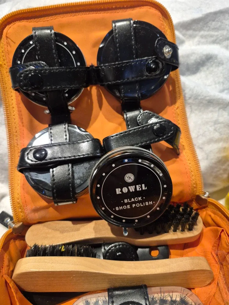 Kenneth  Cole Reaction Shoe Shine Kit - Orange image indicator(6)