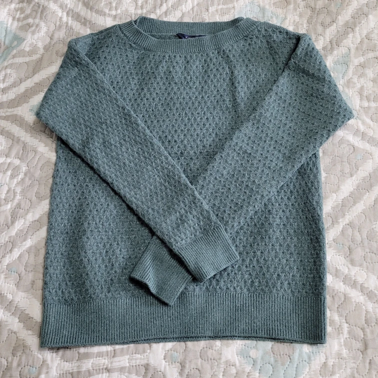 Ladies Size Small Petite Sweater