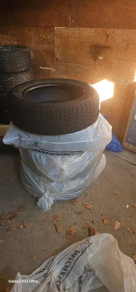 Ironman 235/60R18 Winter Tires - Set of 4