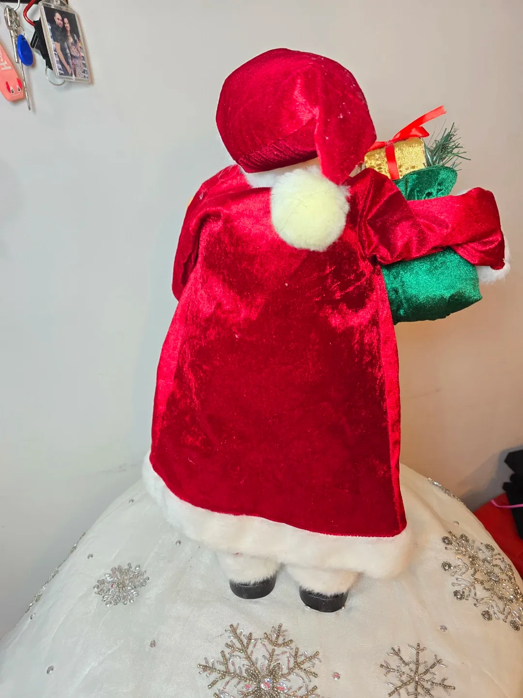 Santa Claus Christmas Decoration image indicator(3)