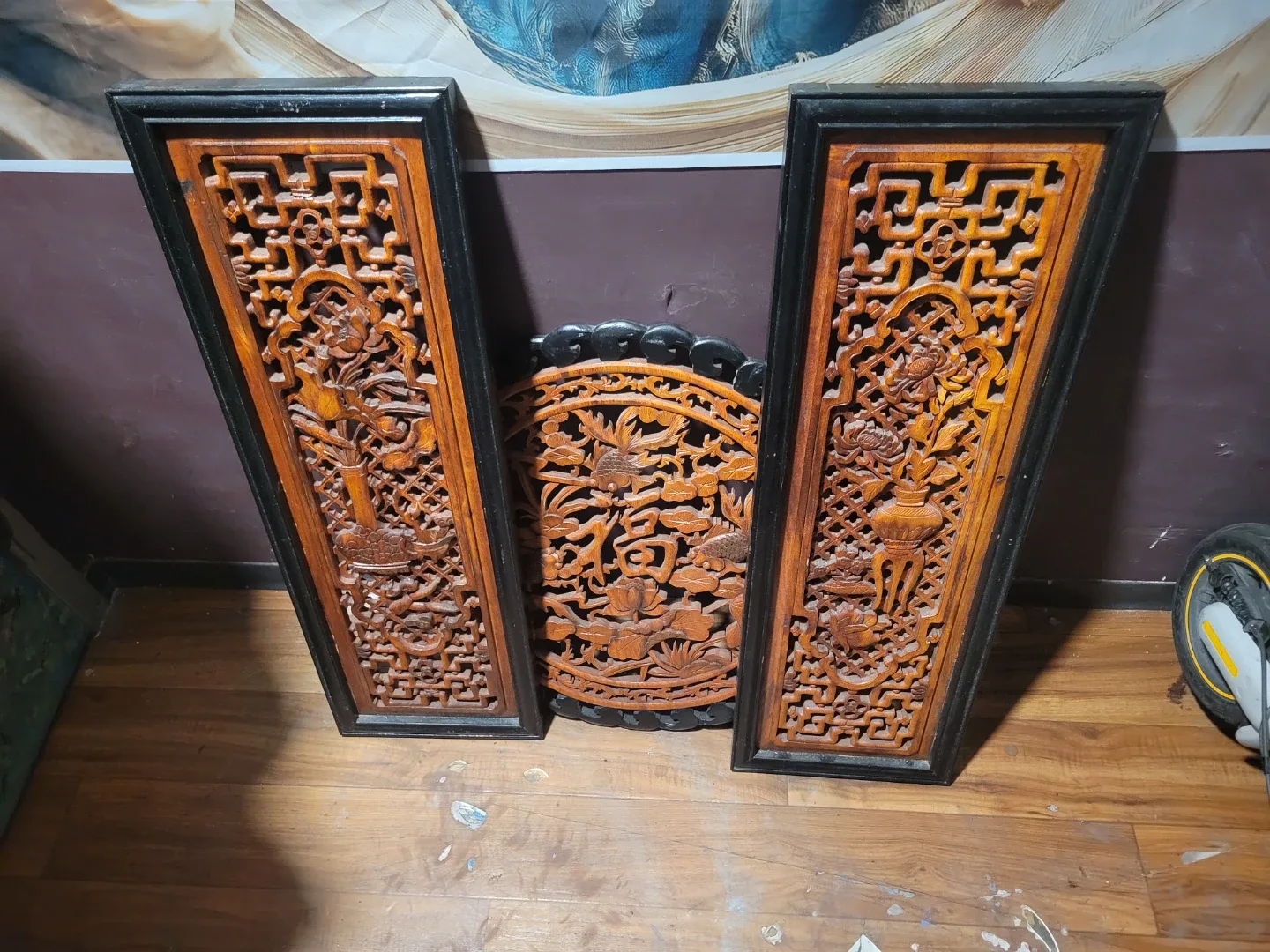 3 Chinese solid wood handcarvings image indicator(4)