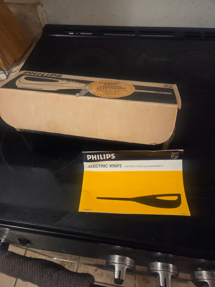 Vintage Philips Electric Knife with Box image indicator(3)