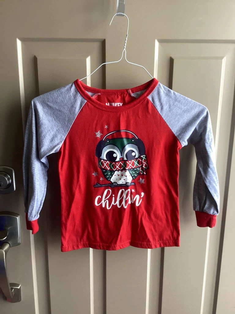 Girls sz 5 pajamas