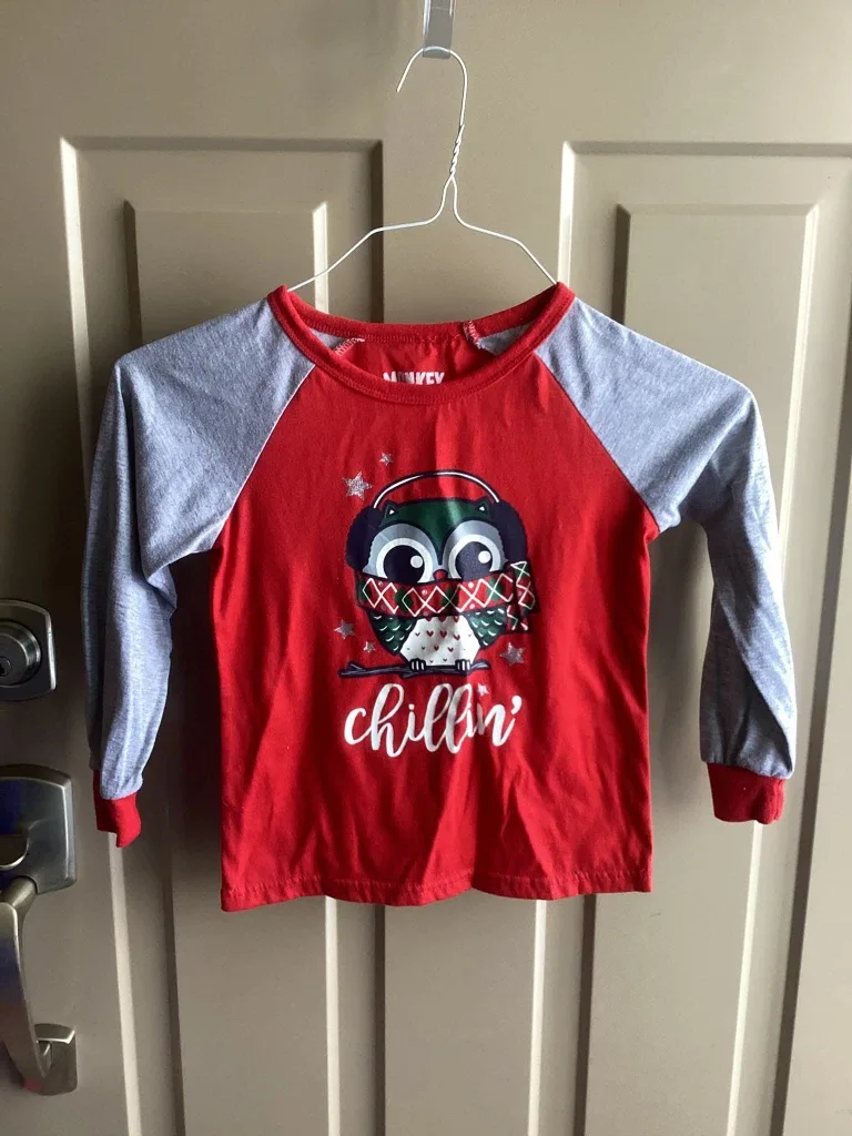 Girls sz 5 pajamas