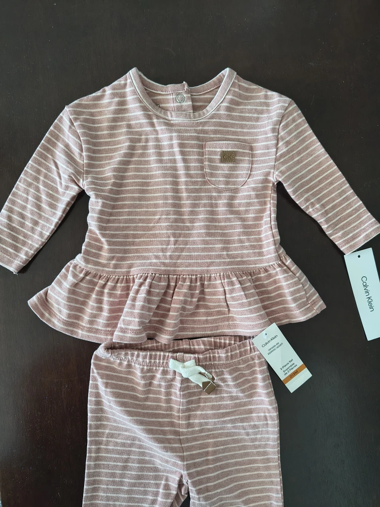 New Calvin Klein 2-Piece Set (0-3M) - photo 2