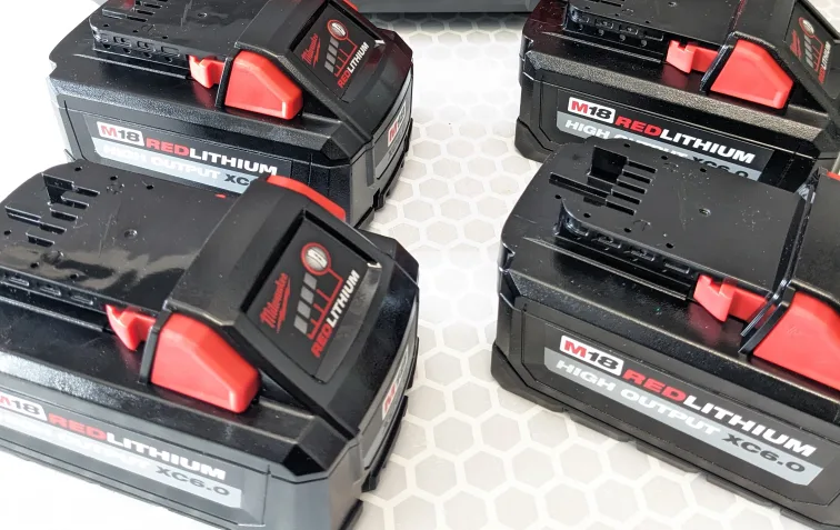M18 Milwaukee XC 6.0 HIGH OUTPUT Battery 4 -PACK image indicator(3)